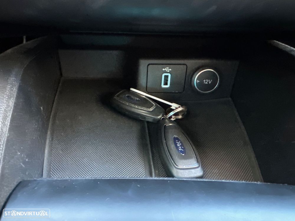 Ford Focus SW 1.0 EcoBoost Business - 29