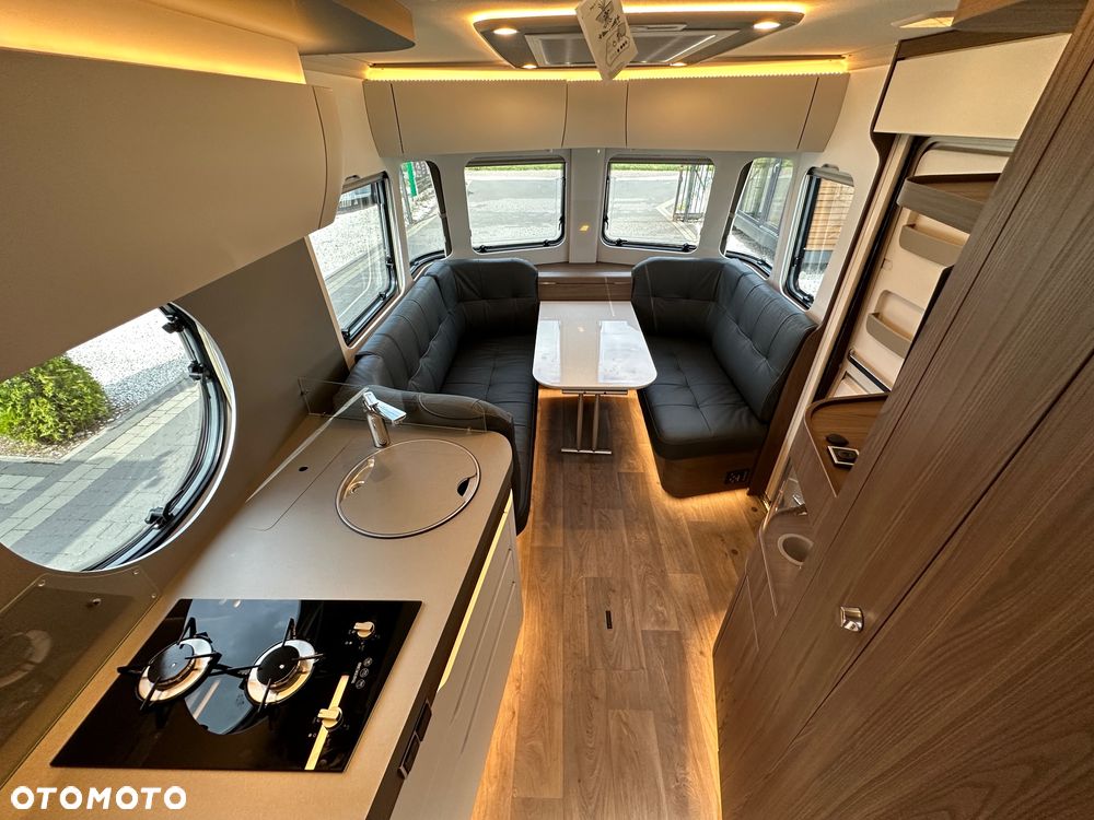 Hymer-Eriba Touring 820 - 16