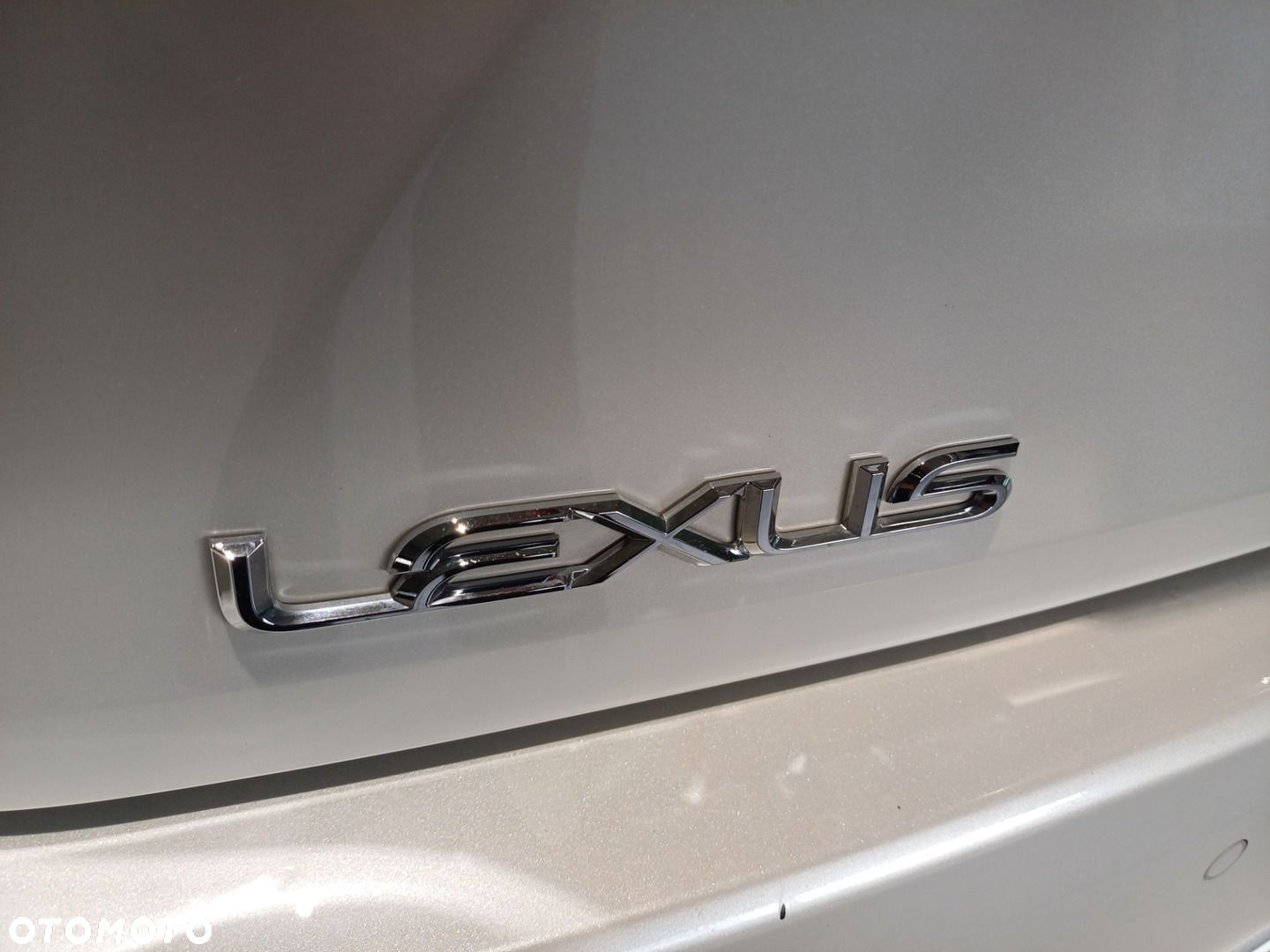 Lexus RX - 10