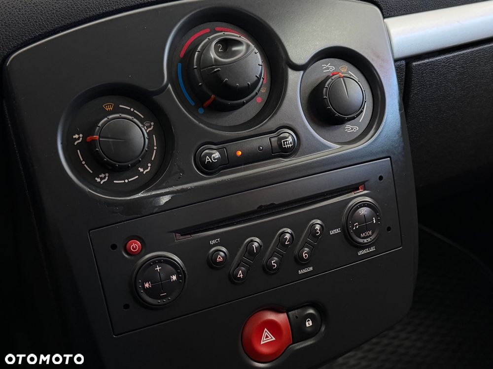 Renault Clio - 9
