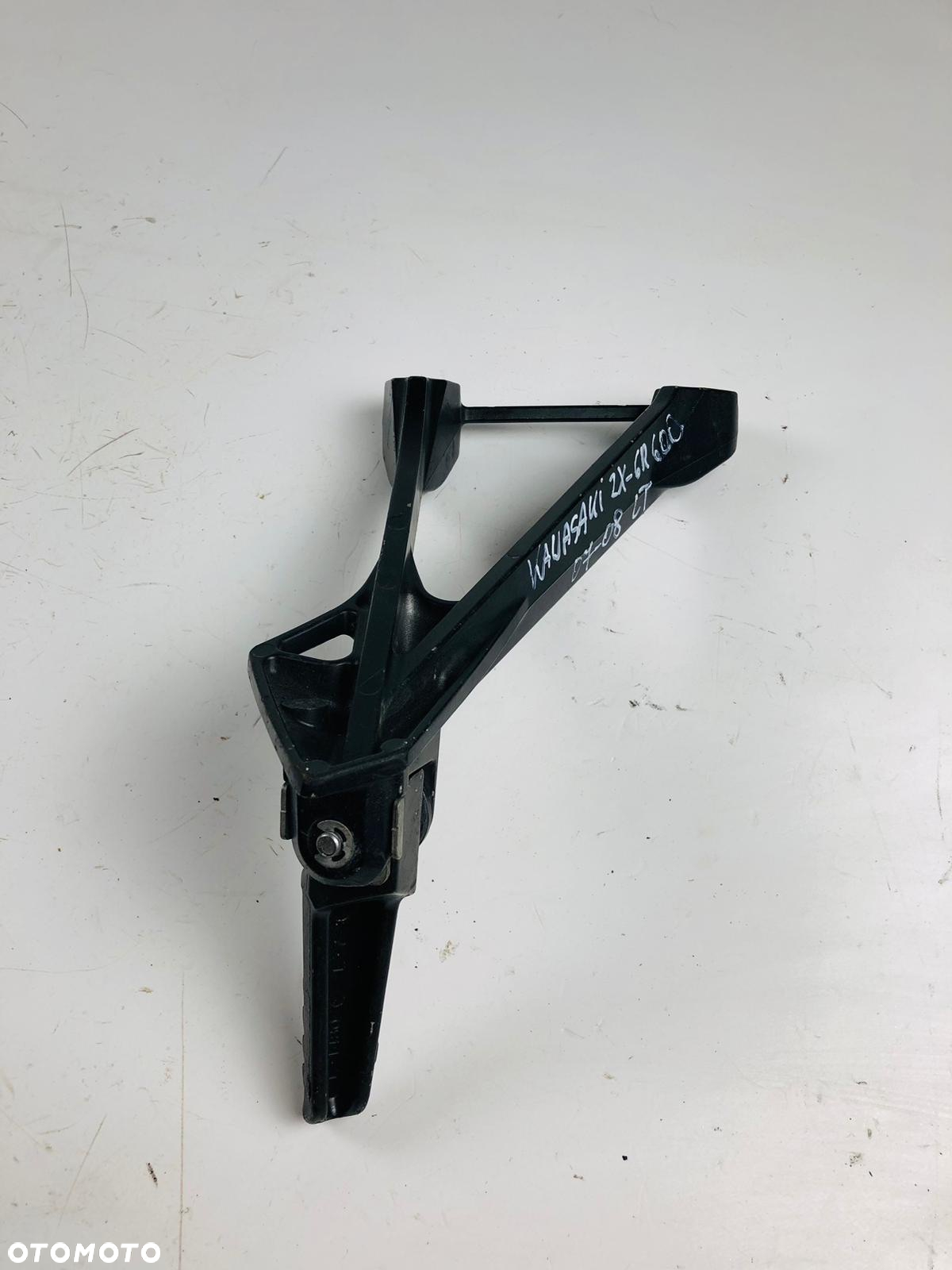 Kawasaki ZX6R 07-08 set podnóżek lewy tylny - 8