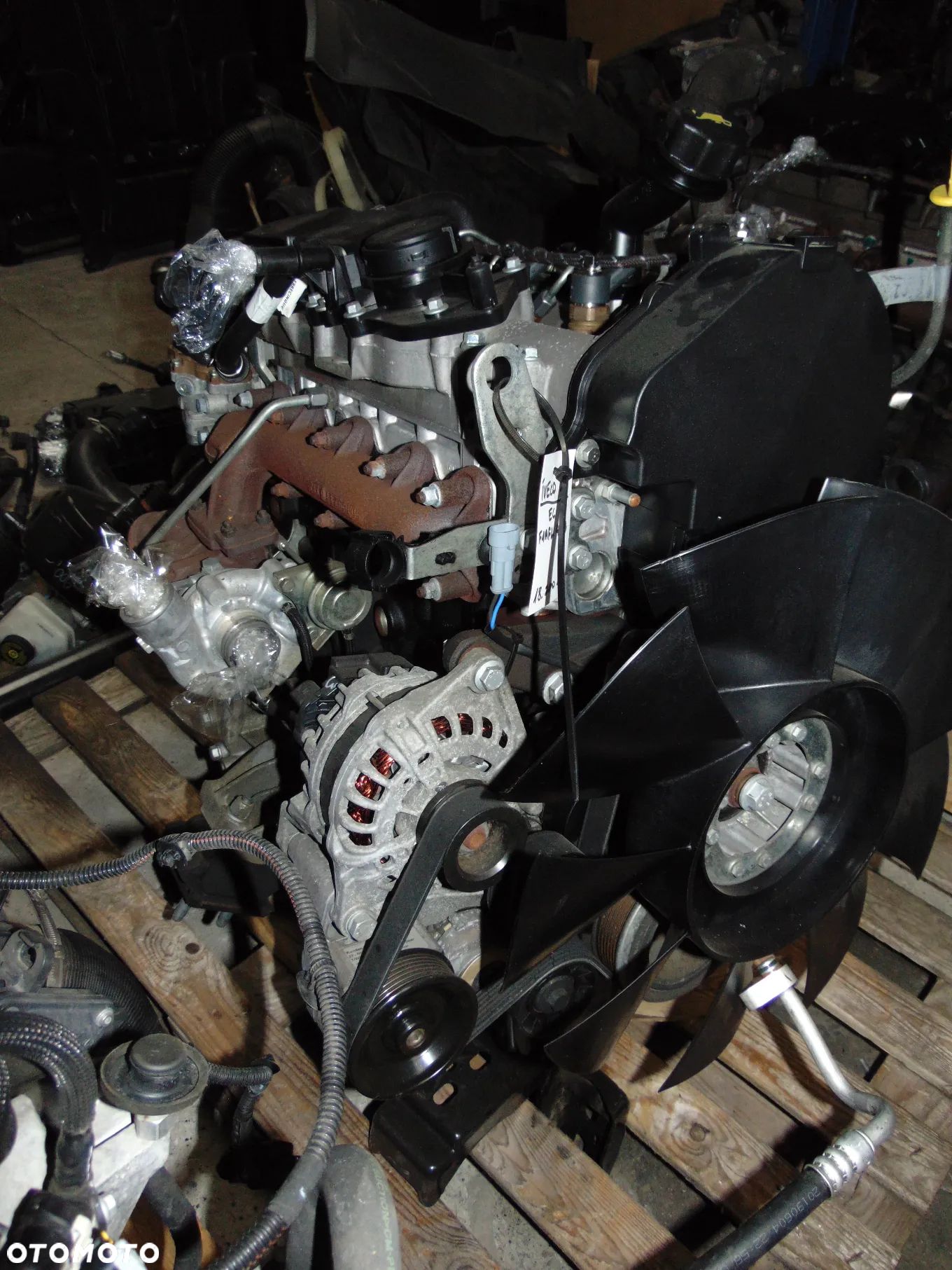 IVECO DAILY silnik 2,3 E6 F1AFL411B jak nowy ! - 1