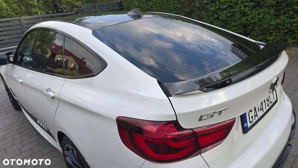 BMW 3GT 318d M Sport - 8