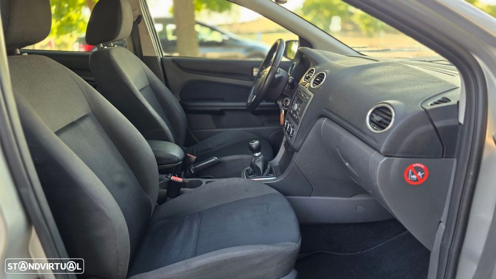 Ford Focus SW 1.6 TDCi Trend - 22