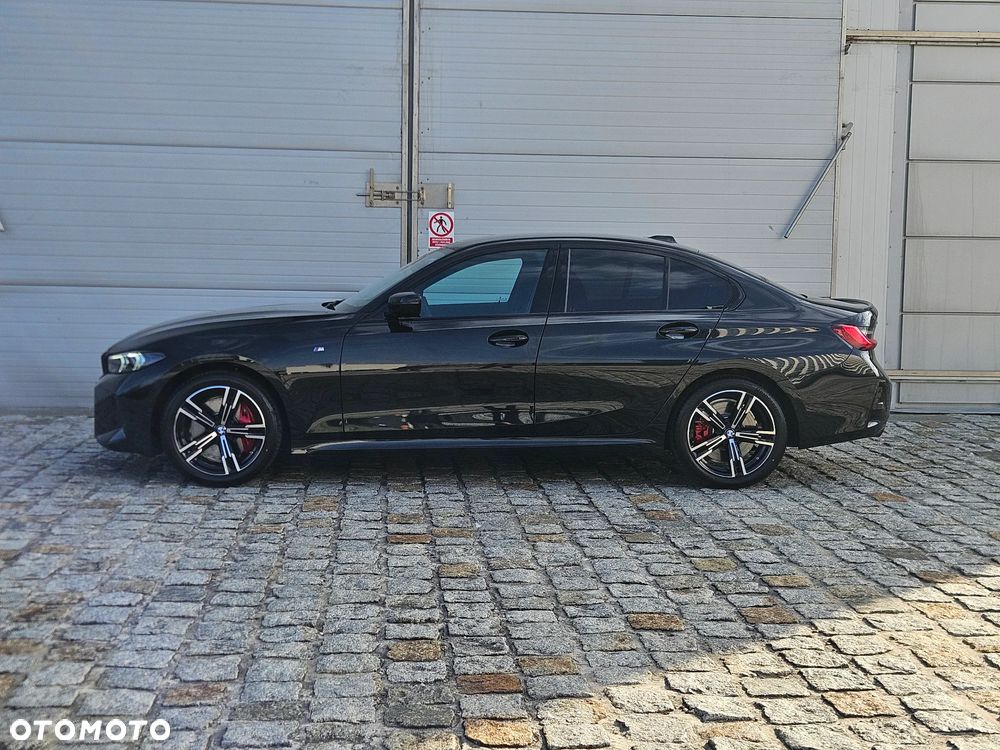 BMW Seria 3 330i xDrive M Sport sport - 9
