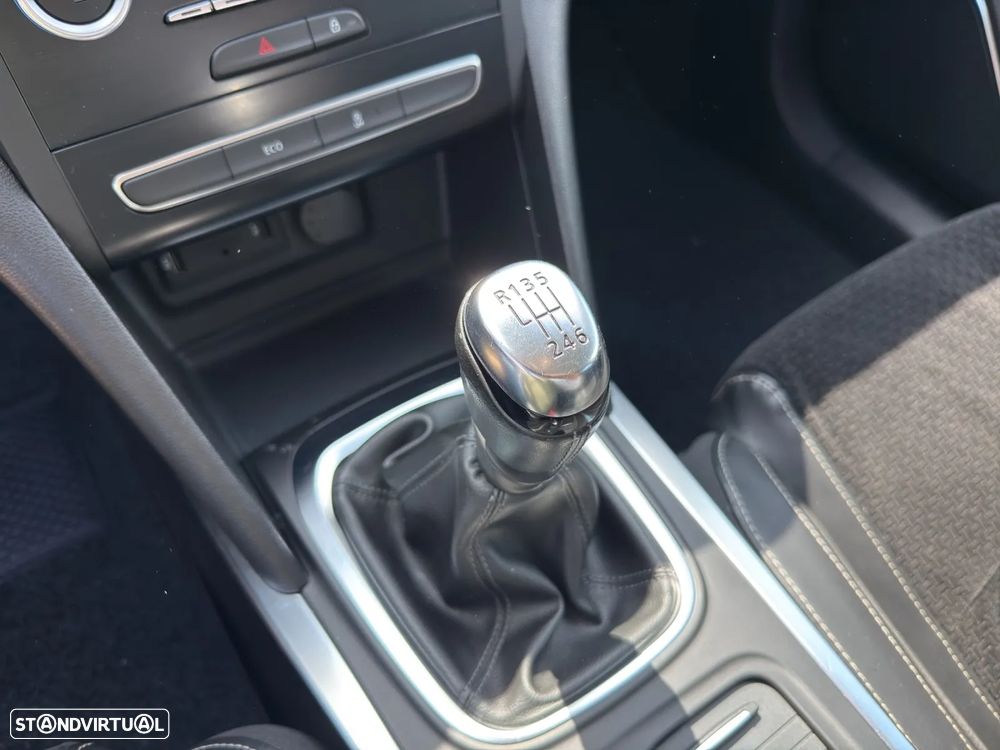 Renault Mégane 1.5 dCi Limited - 10