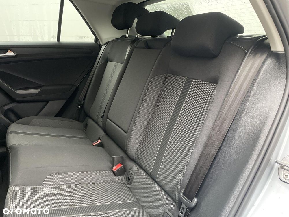 Volkswagen T-Roc - 27