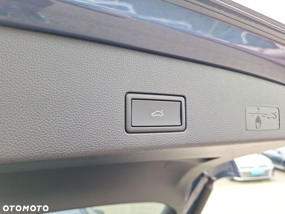 Volkswagen Golf Variant 1.5 eTSI mHEV Life DSG - 36