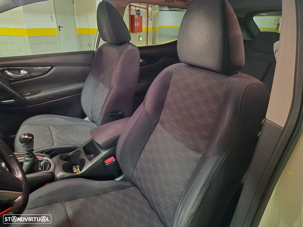 Nissan Qashqai 1.5 dCi 360 - 29