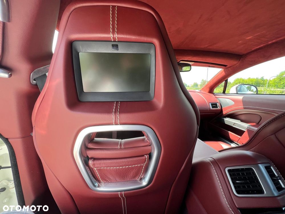 Aston Martin Rapide S - 6