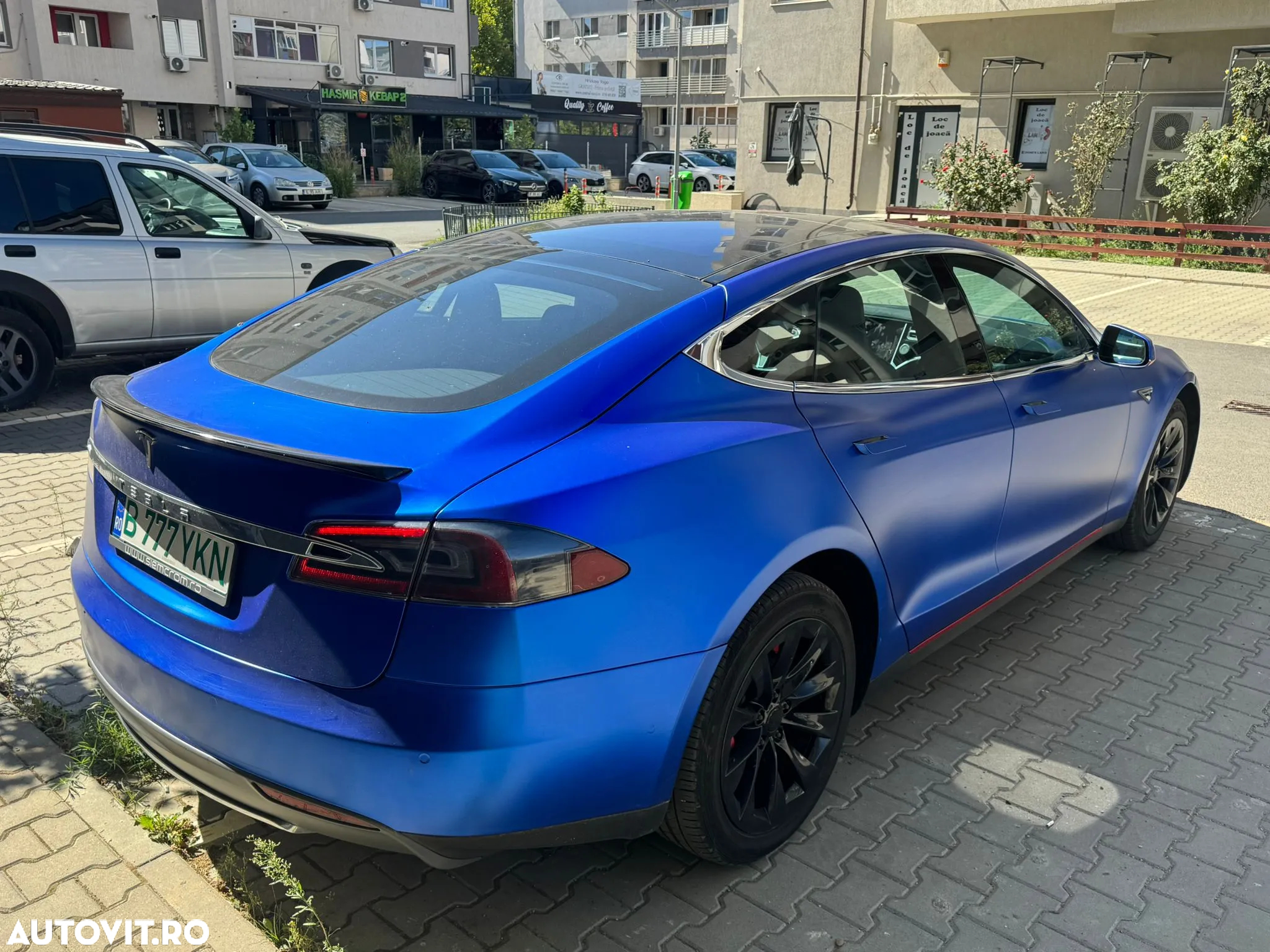 Tesla Model S - 2