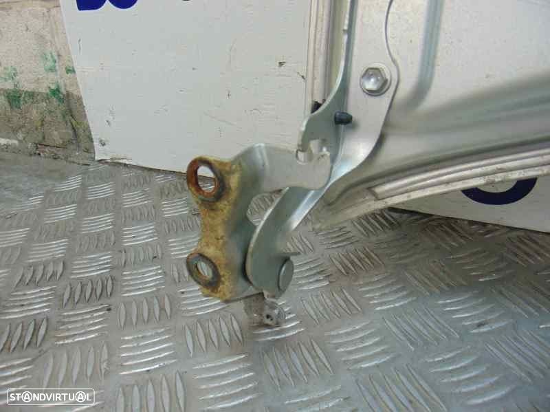 CAPÔ TOYOTA COROLLA VERSO 2004 -PLATA - 3