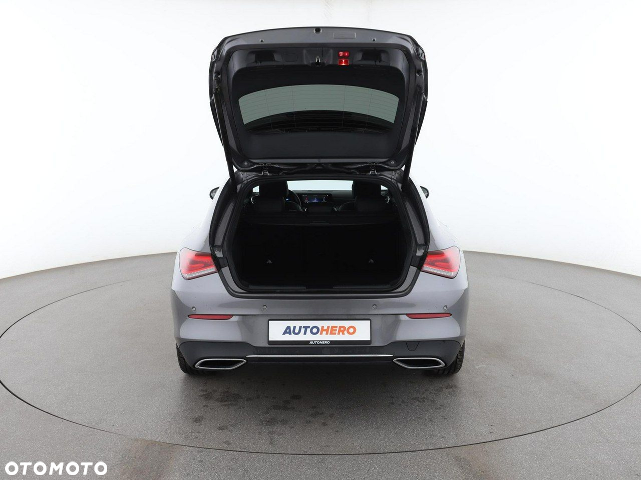 Mercedes-Benz CLA 250 E Progressive 8G-DCT - 19