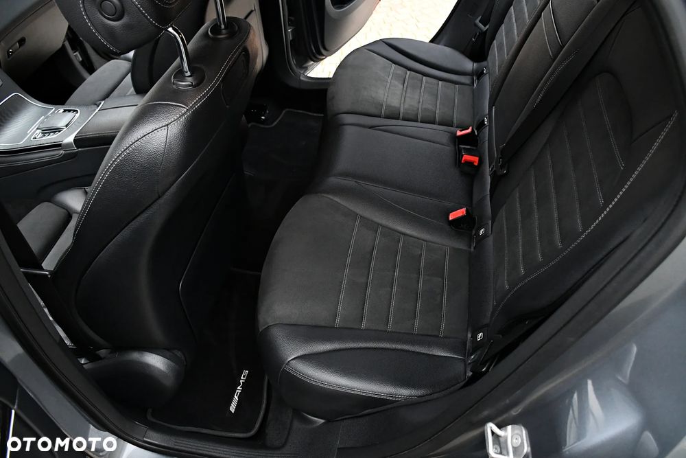 Mercedes-Benz GLC 200 4Matic 9G-TRONIC AMG Line - 23