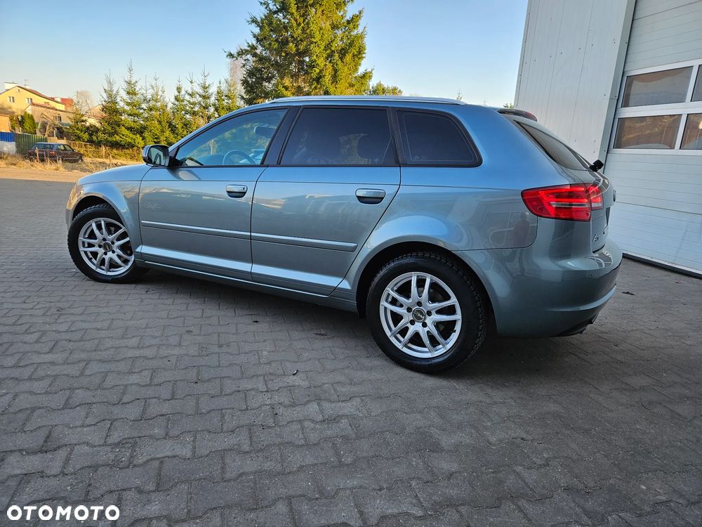 Audi A3 Sportback 1.2 TFSI S tronic S line Sportpaket - 4