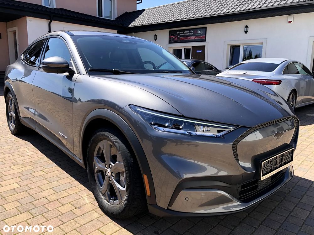 Ford Mustang Mach-E - 5