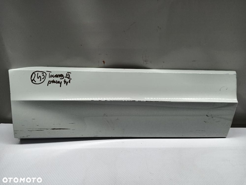 LISTWA DRZWI TYŁ TYLNA PRAWA VW TOUAREG III 760854950 - 1
