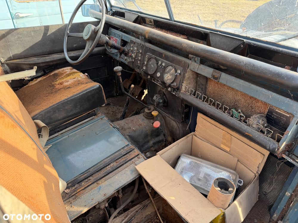 Land Rover Defender - 10