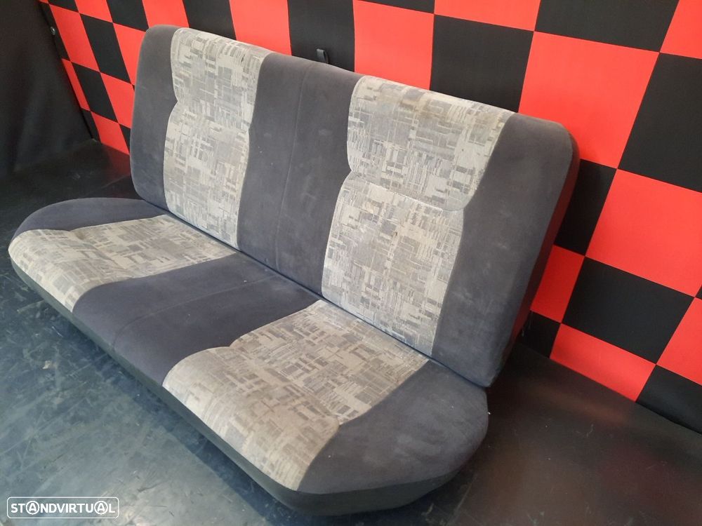 Banco Traseiro  Nissan Navarra (D22) - 3