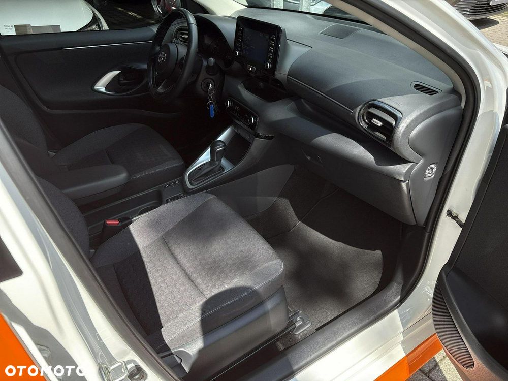 Toyota Yaris - 13