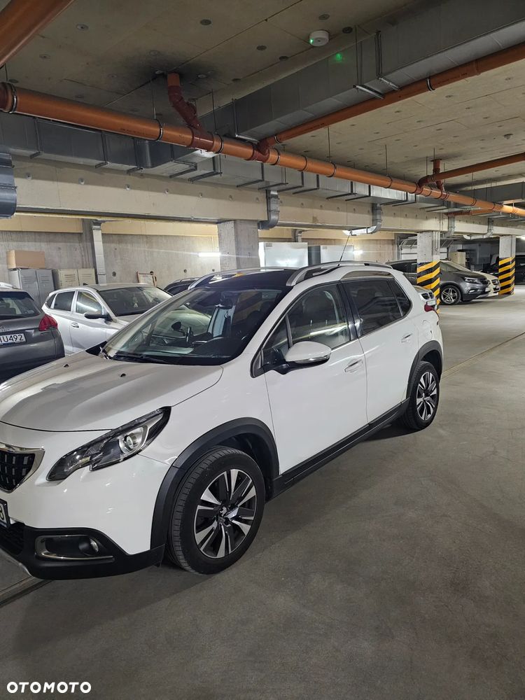 Peugeot 2008 1.2 Pure Tech GPF Allure S&S - 2
