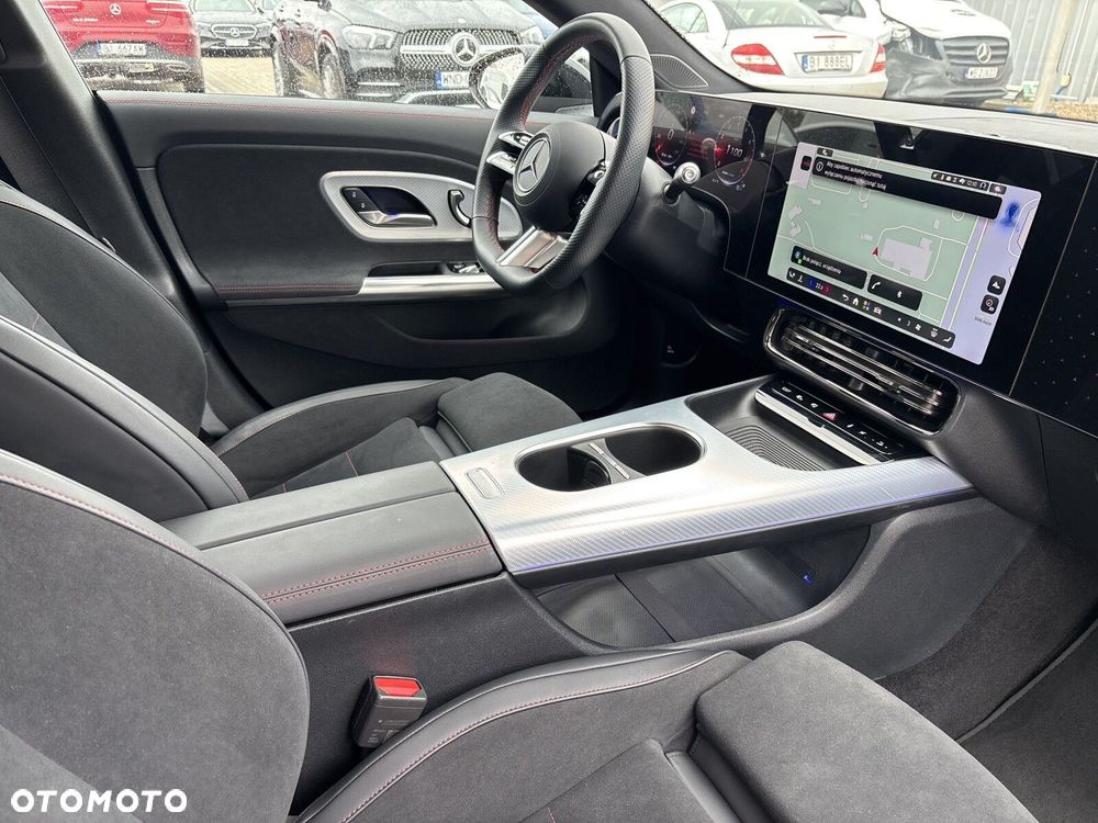 Mercedes-Benz CLA 200 mHEV 4-Matic 8G-DCT - 18