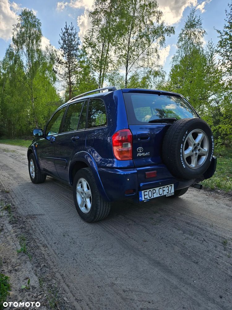 Toyota RAV4 D-4D 4x4 Sol - 3