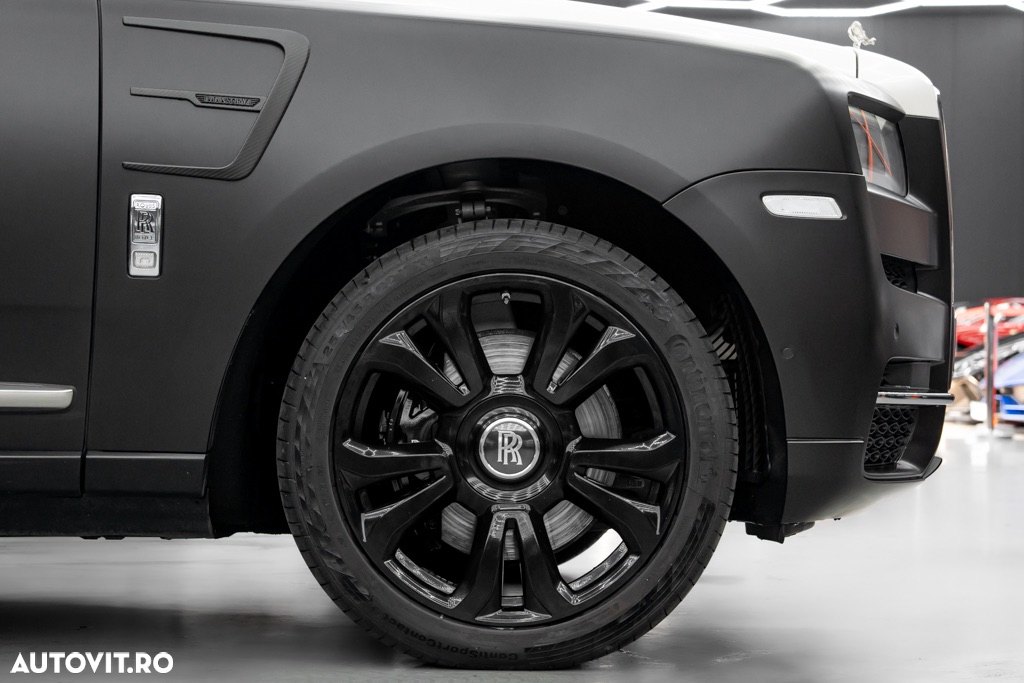 Rolls-Royce Cullinan Standard - 8