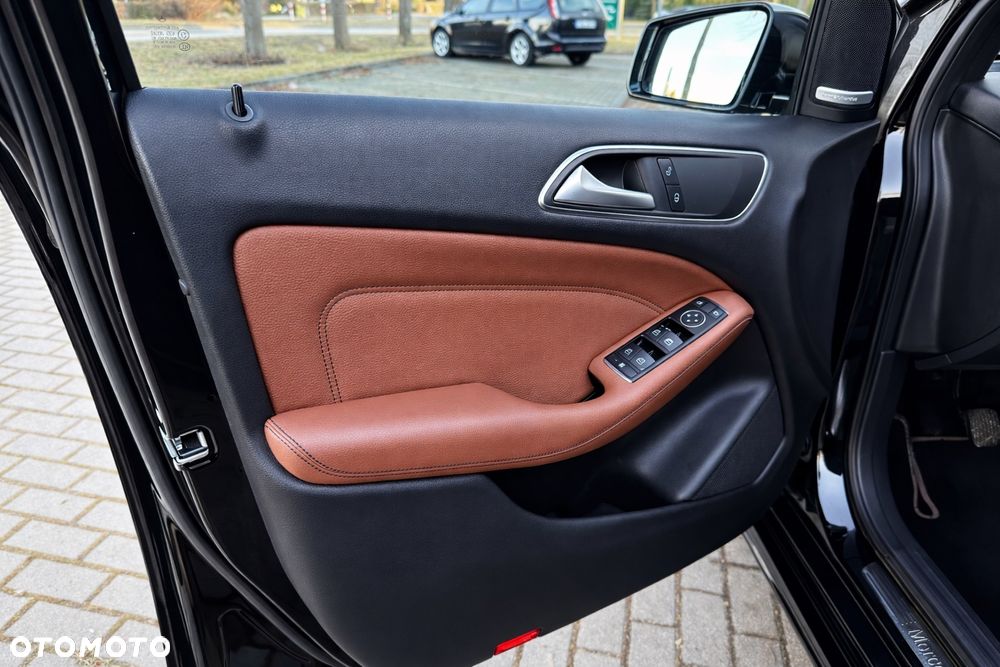 Mercedes-Benz Klasa B 180 CDI (BlueEFFICIENCY) - 24