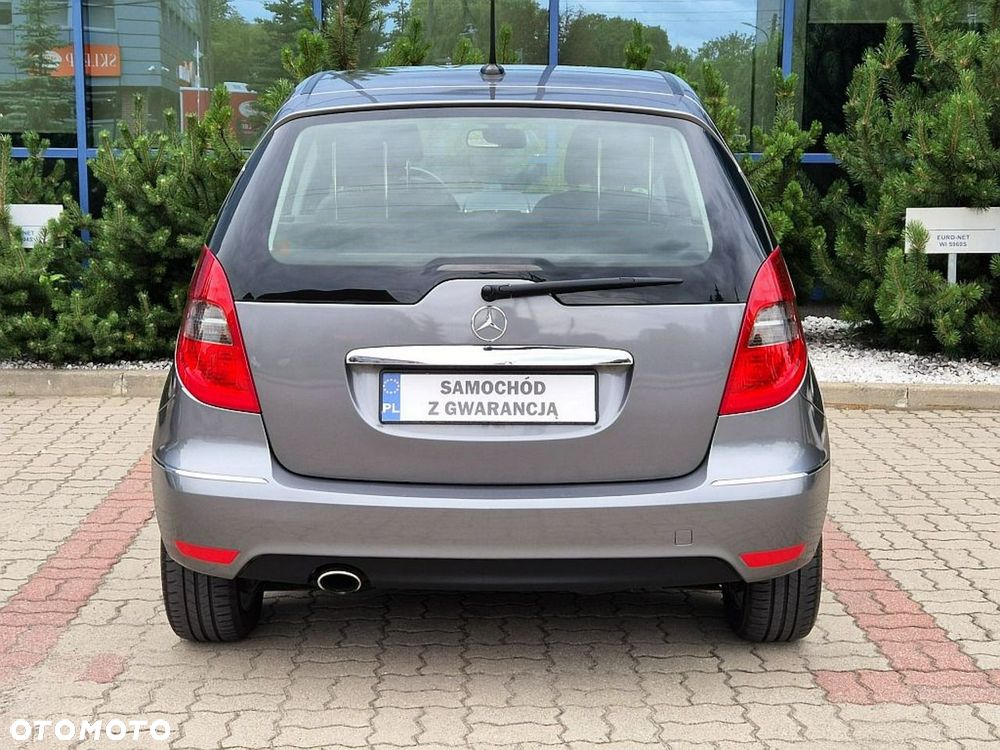 Mercedes-Benz Klasa A 180 BlueEFFICIENCY Avantgarde - 14