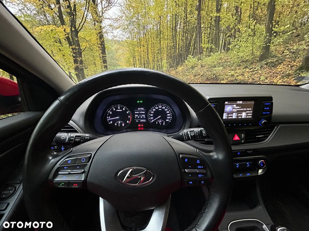 Hyundai i30 1.4 Classic + - 8