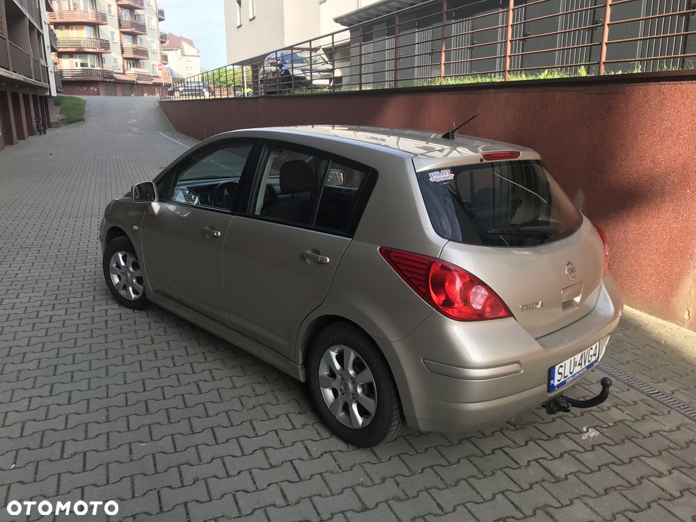 Nissan Tiida 1.6 Tekna - 6