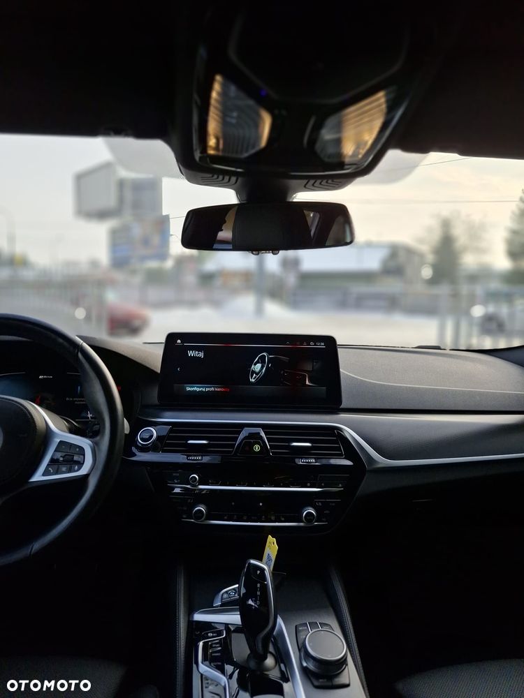 BMW Seria 5 530e M Sport sport - 15