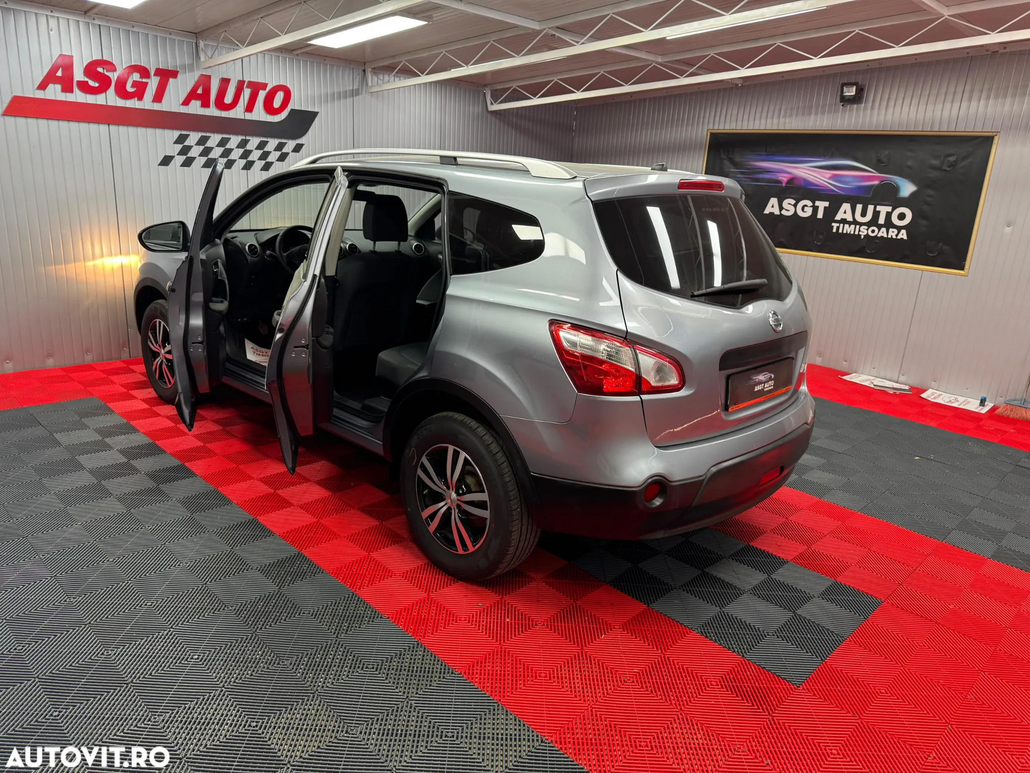 Nissan Qashqai+2 - 15