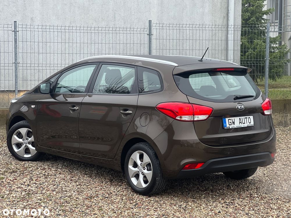 Kia Carens 1.6 GDI Dream Team Edition - 8