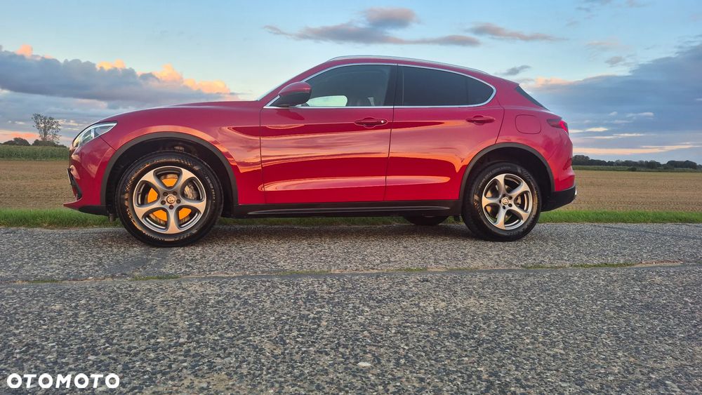 Alfa Romeo Stelvio - 18