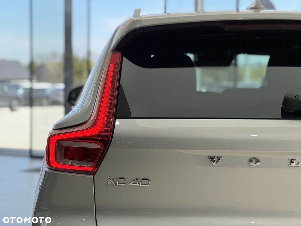 Volvo XC 40 T4 Plug-In Hybrid Core - 36