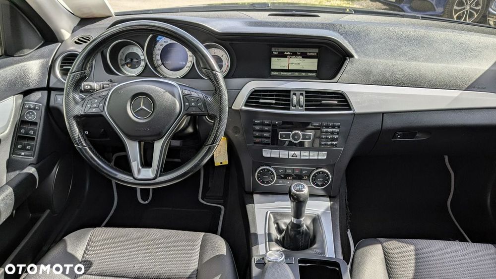 Mercedes-Benz Klasa C 200 CDI BlueEff Classic - 27