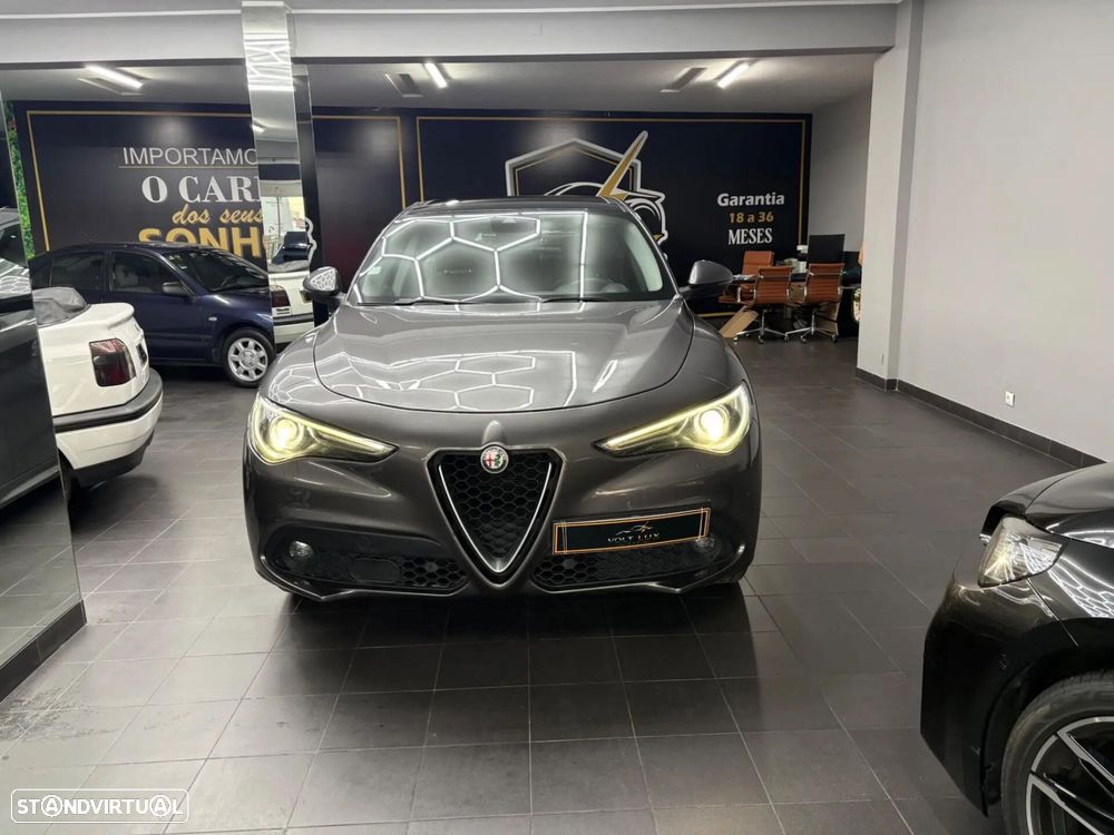 Alfa Romeo Stelvio - 45