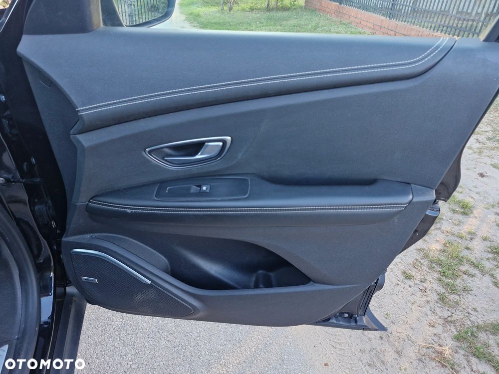 Renault Scenic ENERGY dCi 130 BOSE EDITION - 25