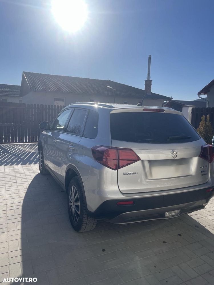 Suzuki Vitara 1.4 Boosterjet AllGrip MHEV Passion - 5