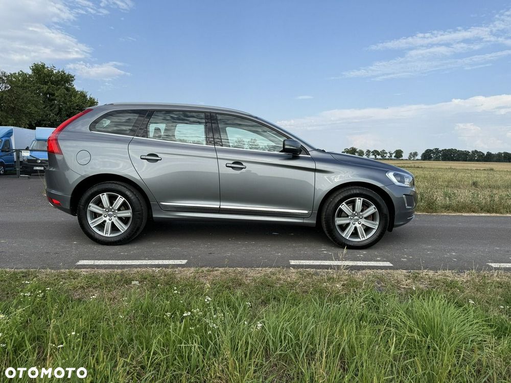 Volvo XC 60 D4 Geartronic Momentum Pro - 14