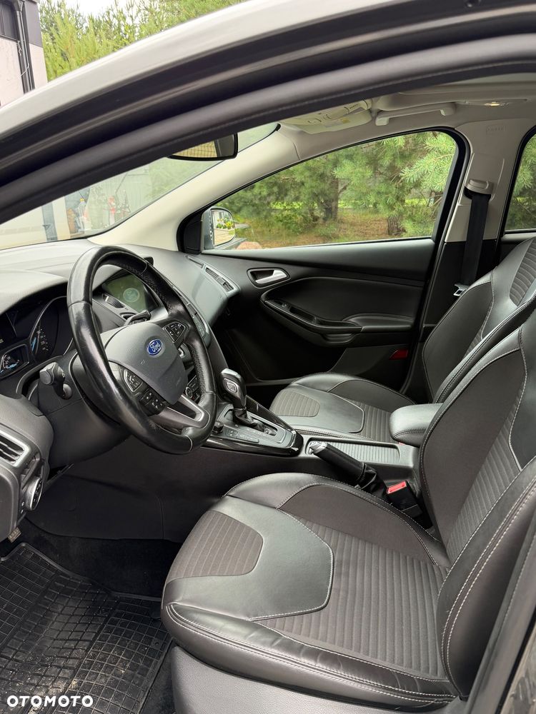 Ford Focus 1.0 EcoBoost Titanium Business - 14