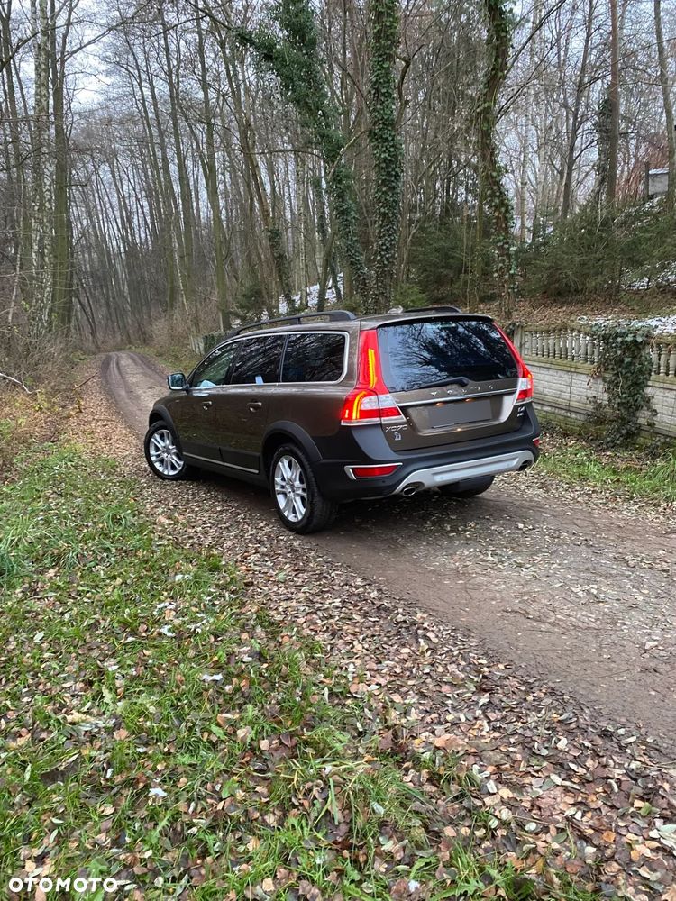 Volvo XC 70 D5 AWD Summum - 16
