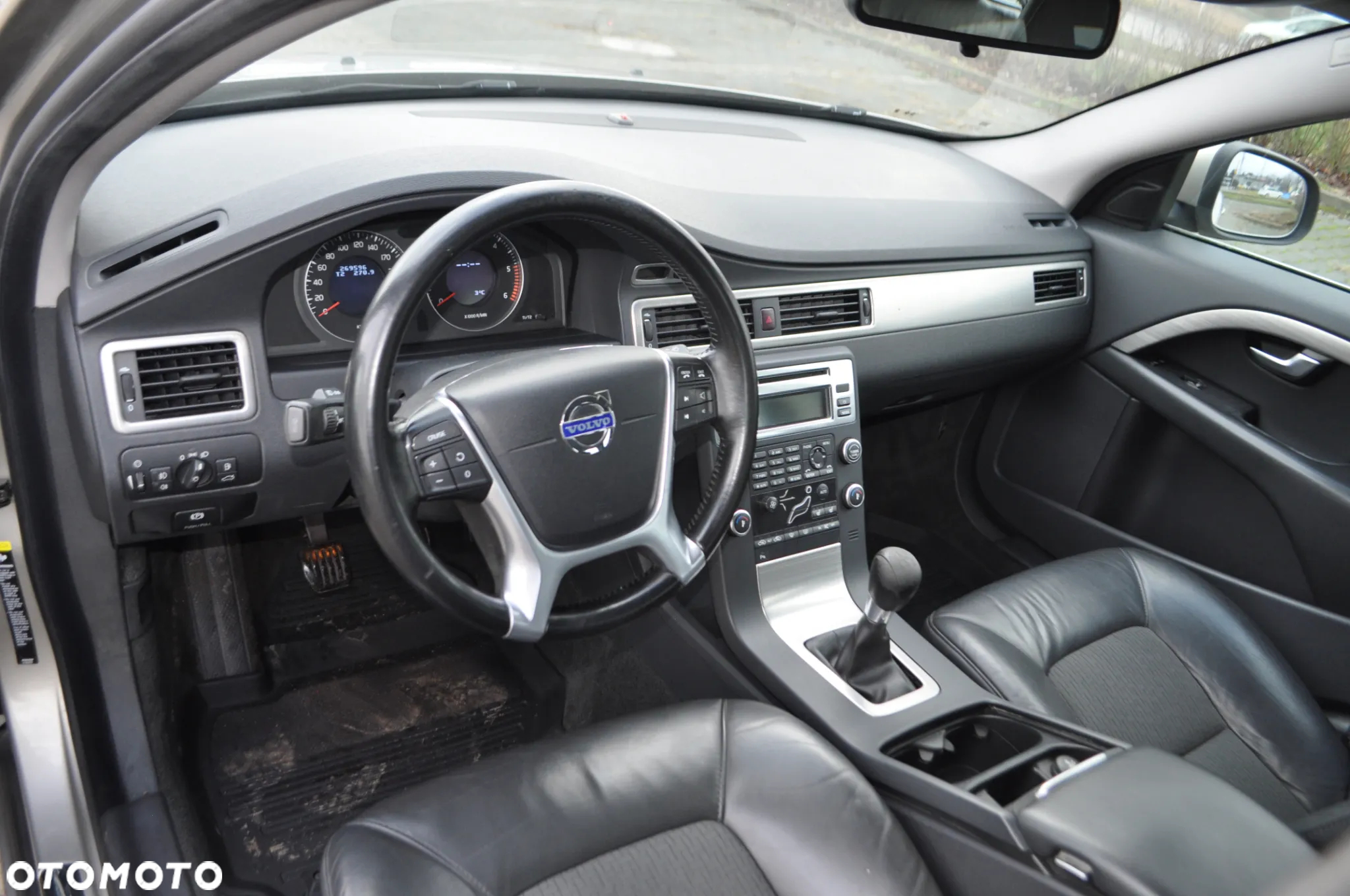 Volvo V70 DRIVe Momentum - 27