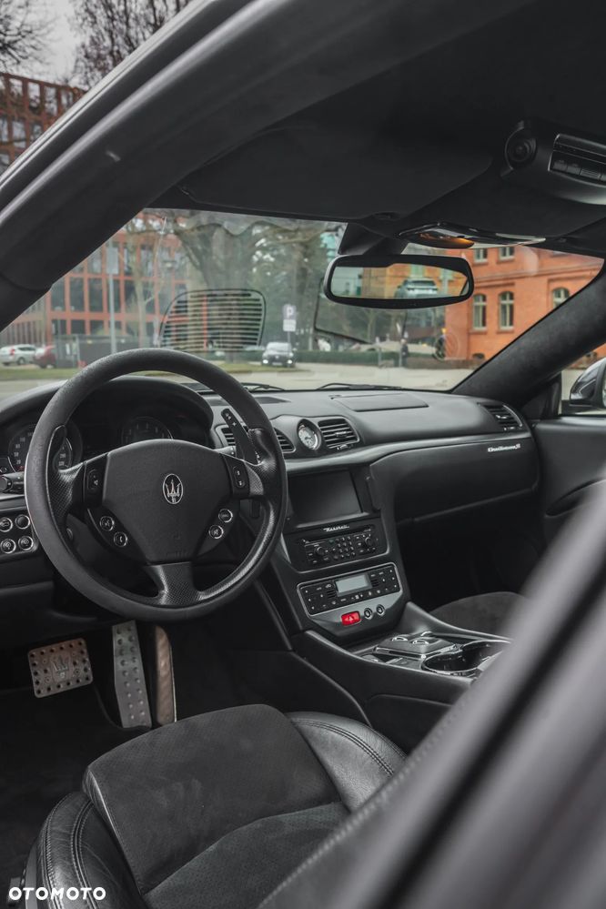 Maserati GranTurismo - 14