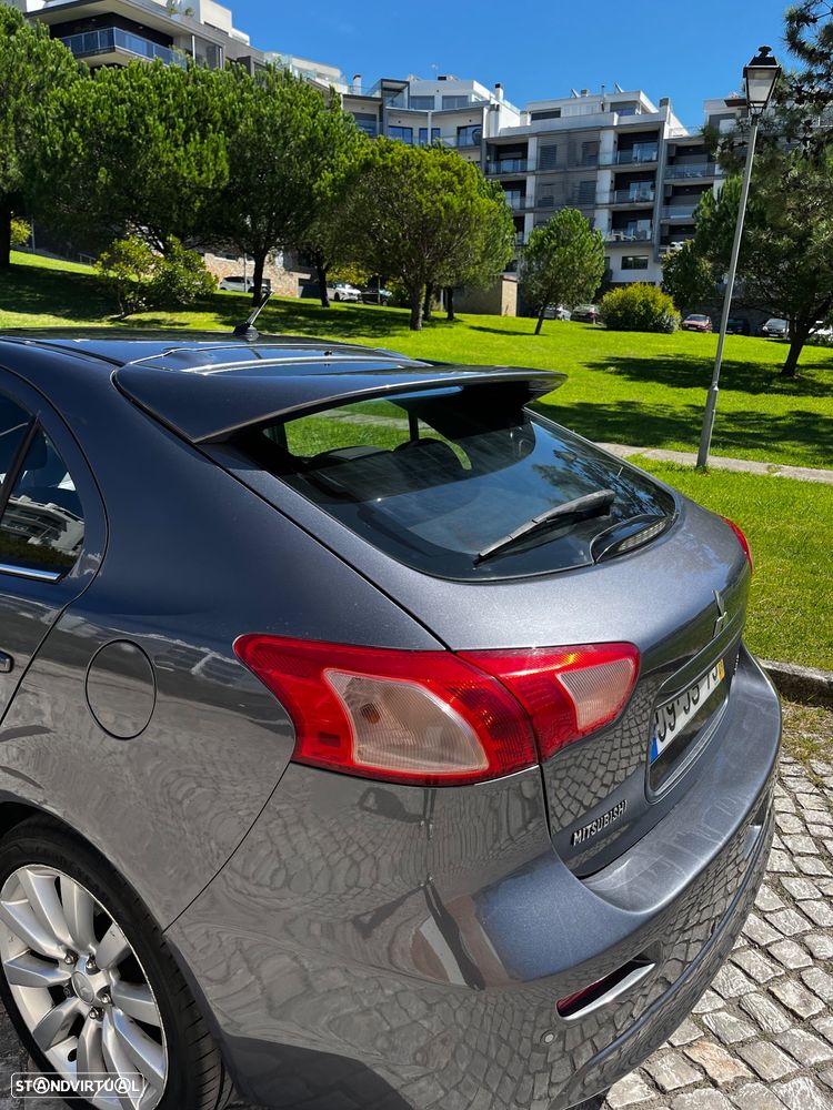 Mitsubishi Lancer Sportback - 11