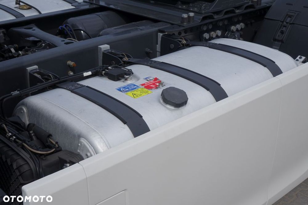 Scania R500 / EURO 6 / STANDARD / AUTOMAT / RETARDER / KLIMATYZACJA POSTOJOWA / LODÓWKA  /  2 ZBIORNIKI - 12