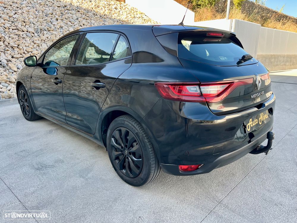 Renault Mégane - 6