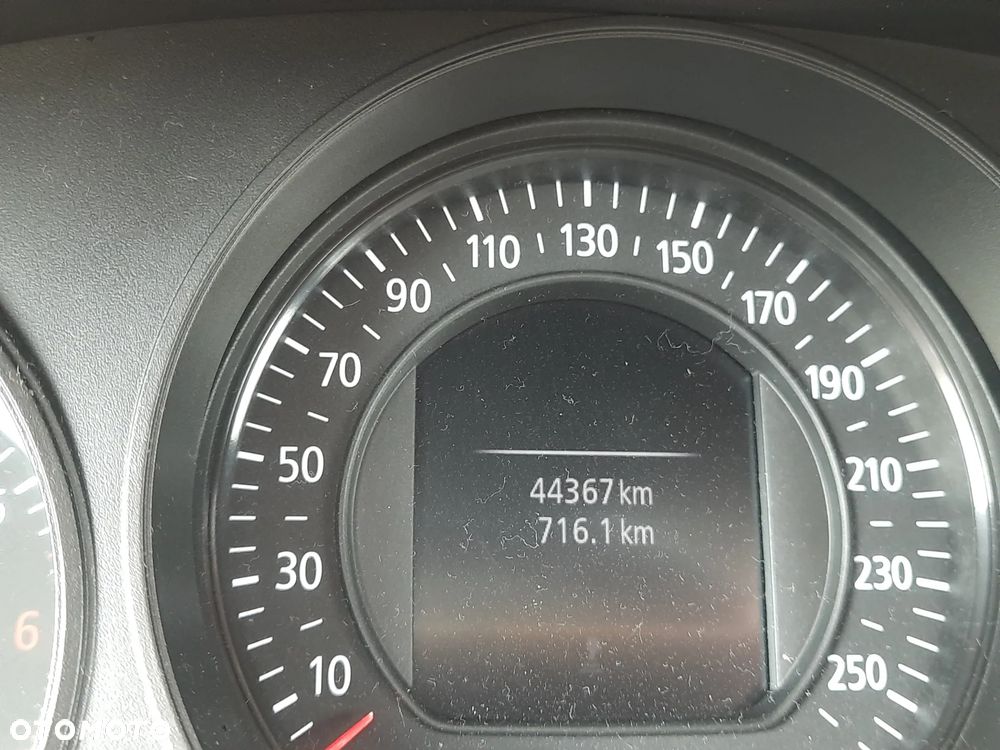 Renault Megane 1.6 SCe Business - 11